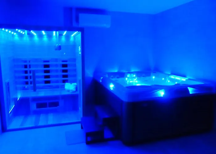 Hotel miłości Viree A Deux, Et 2*